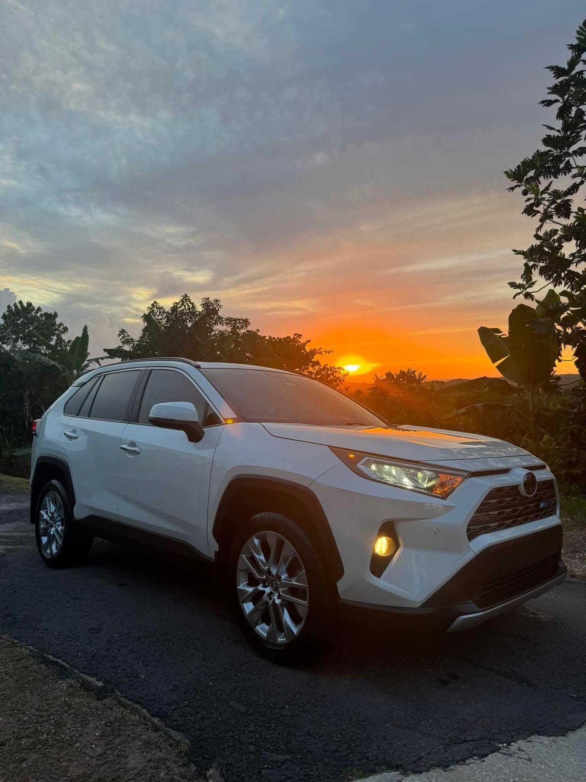 Vehículo Toyota RAV4 para transporte